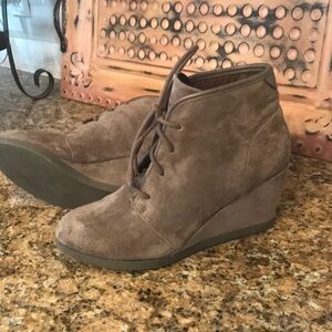 Madden Girl Dallyy Wedge Ankle Boots